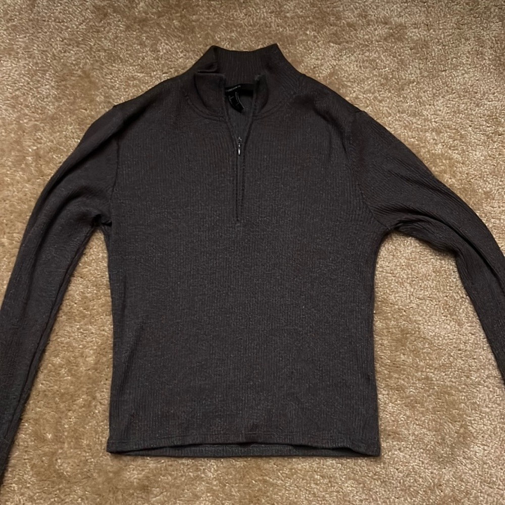 Women’s sweater cropped